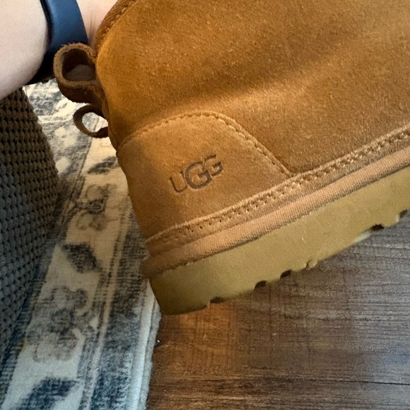 UGG neumel womens suede shearling shoe lace up chukka boot size 10 women’s - Picture 2 of 8